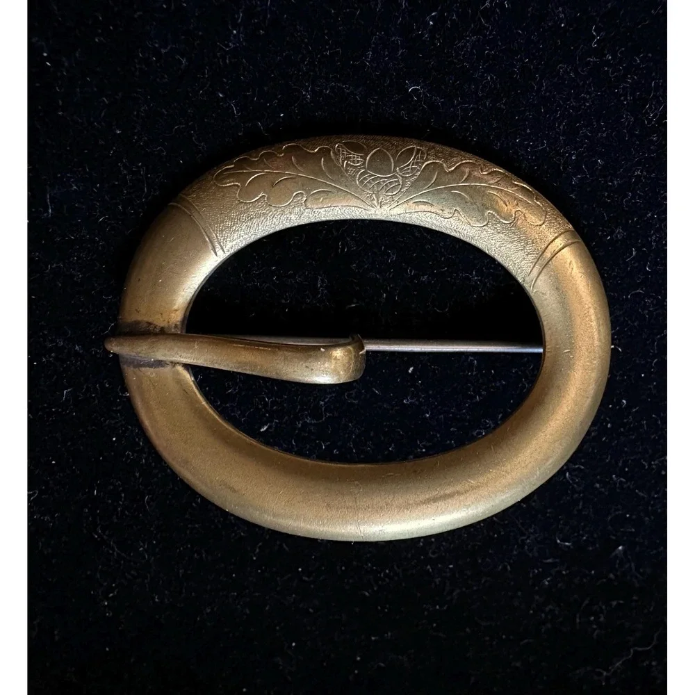 Victorian Gold Gilded Sash Pin Buckle Design Etched Acorn Oak Leaf